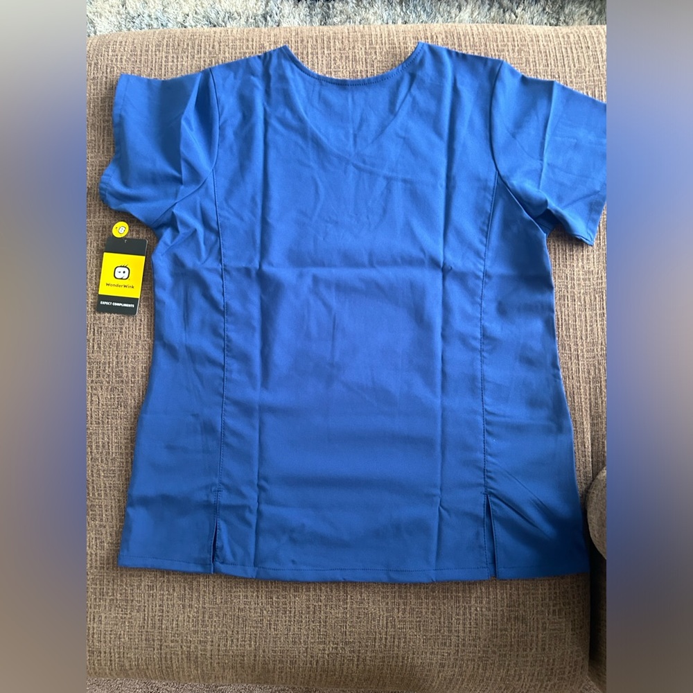 New Wink Women’s Scrub Top